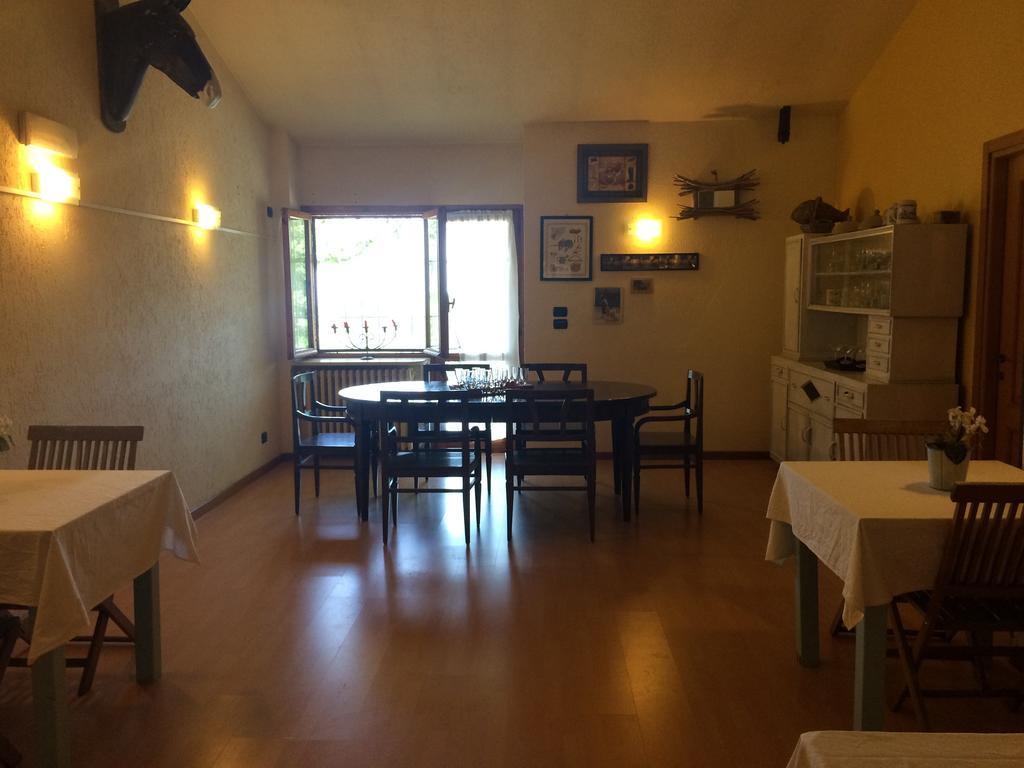 Fattoria Sequoia Bed & Breakfast Castagneto Po Екстериор снимка